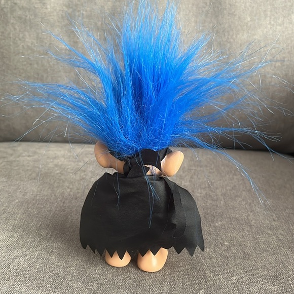 Vintage Blue Haired, Green Eyed Batman/Zorro/Masked Superhero Forest Troll Doll - Picture 4 of 7